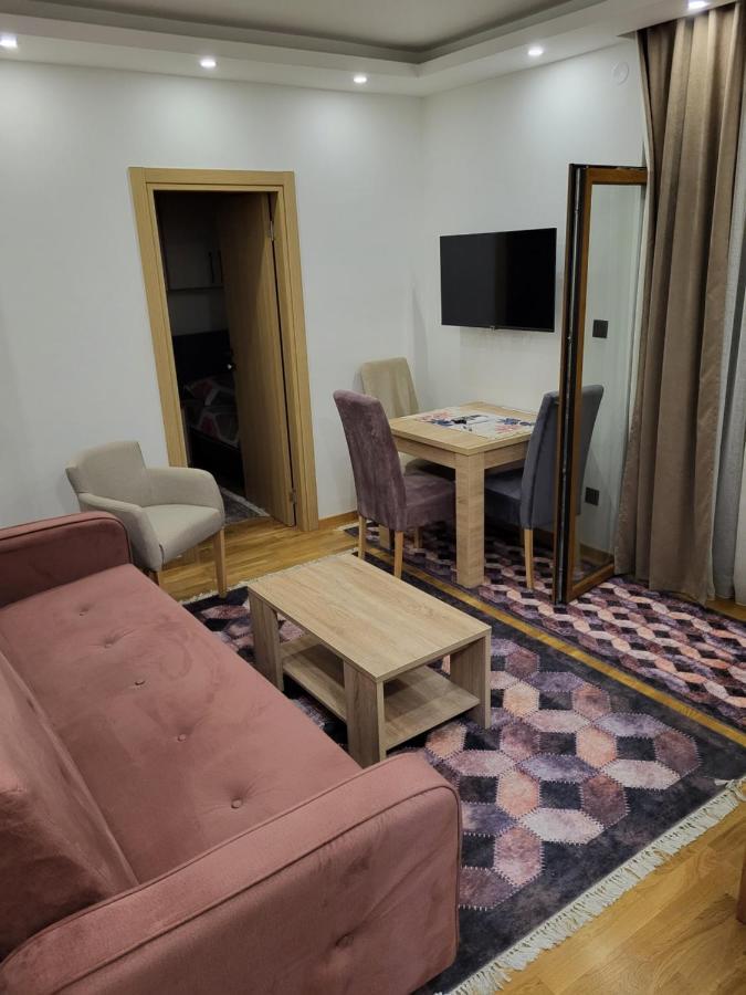 Lux Apartmani Bajova Cetinje Exteriér fotografie